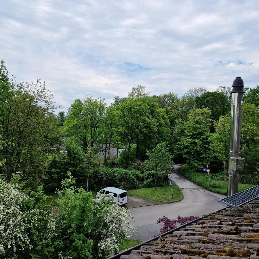 Zuhause Im Gruenen Apartment Essen Bagian luar foto