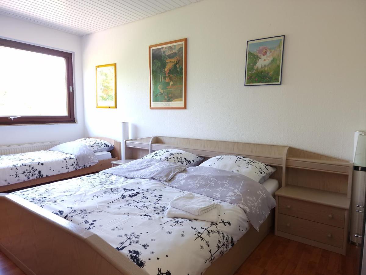 Zuhause Im Gruenen Apartment Essen Bagian luar foto